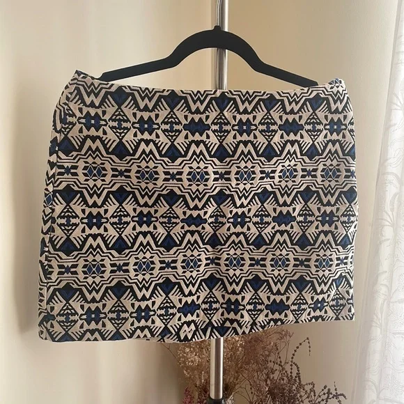 Jacquard aztec print skirt from H&M - Picture 1 of 4